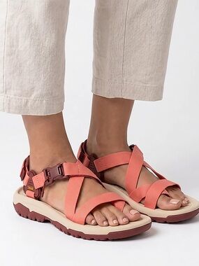 Teva Women's Hurricane Terra Dactyl Hiking Sandals Medium Red / Pink